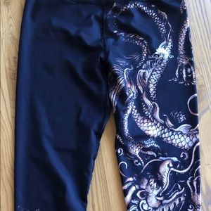Lotus Leggings Chinese Dragon Athletic Sz XL Black